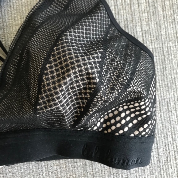 Lululemon Awake to Race Bra- 32C - Picture 4 of 9